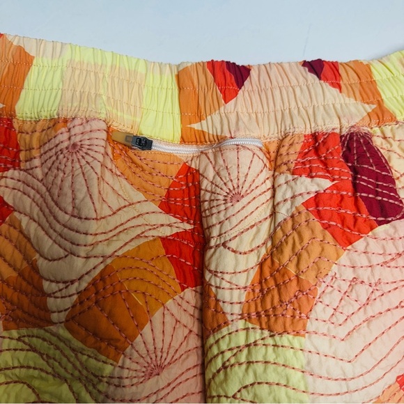 Free people movement Stylish Women's Patterned Shorts size L - Picture 4 of 10